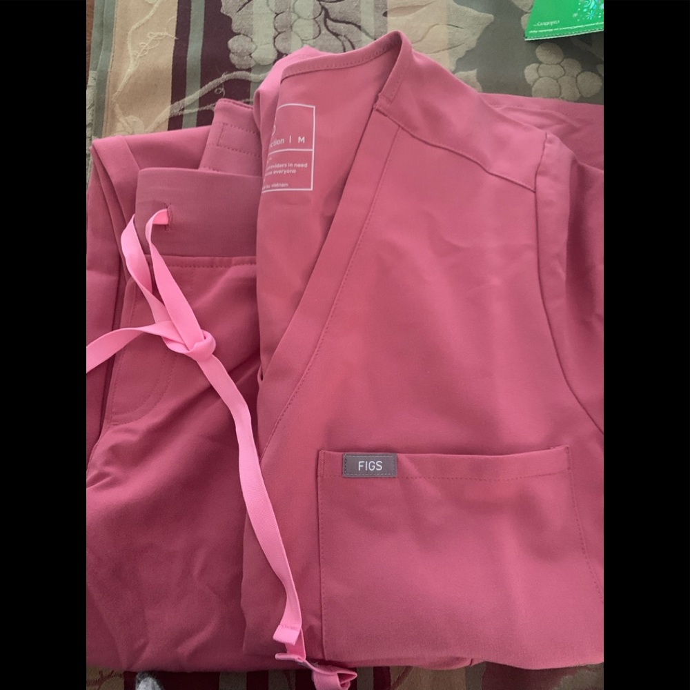Figs scrubs- Medium